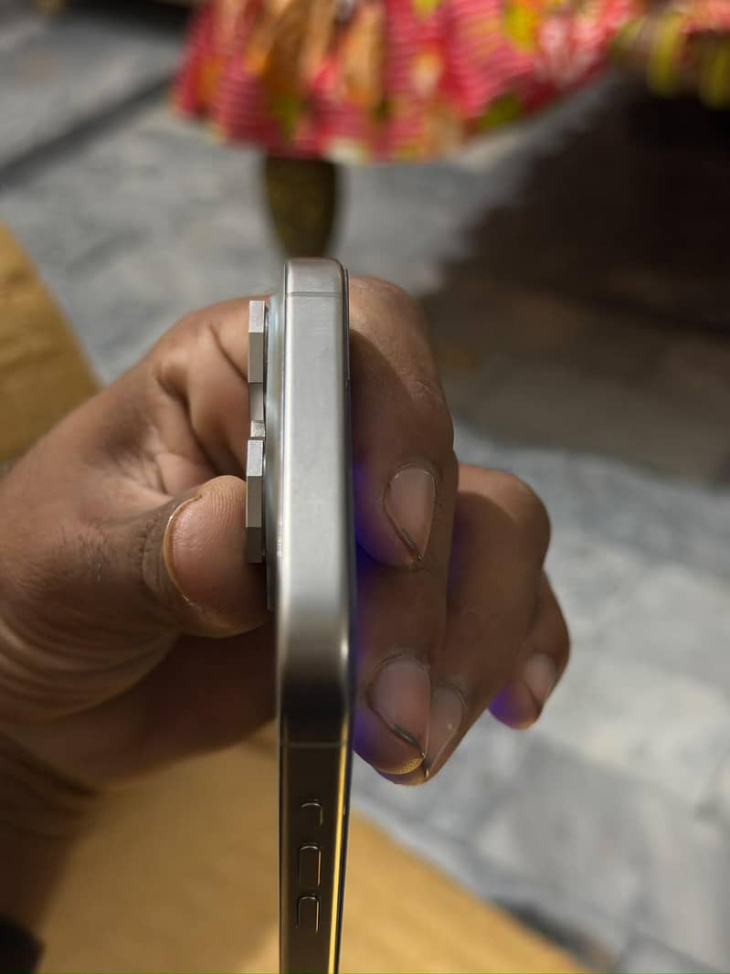 Apple iPhone 15 Pro Max 11