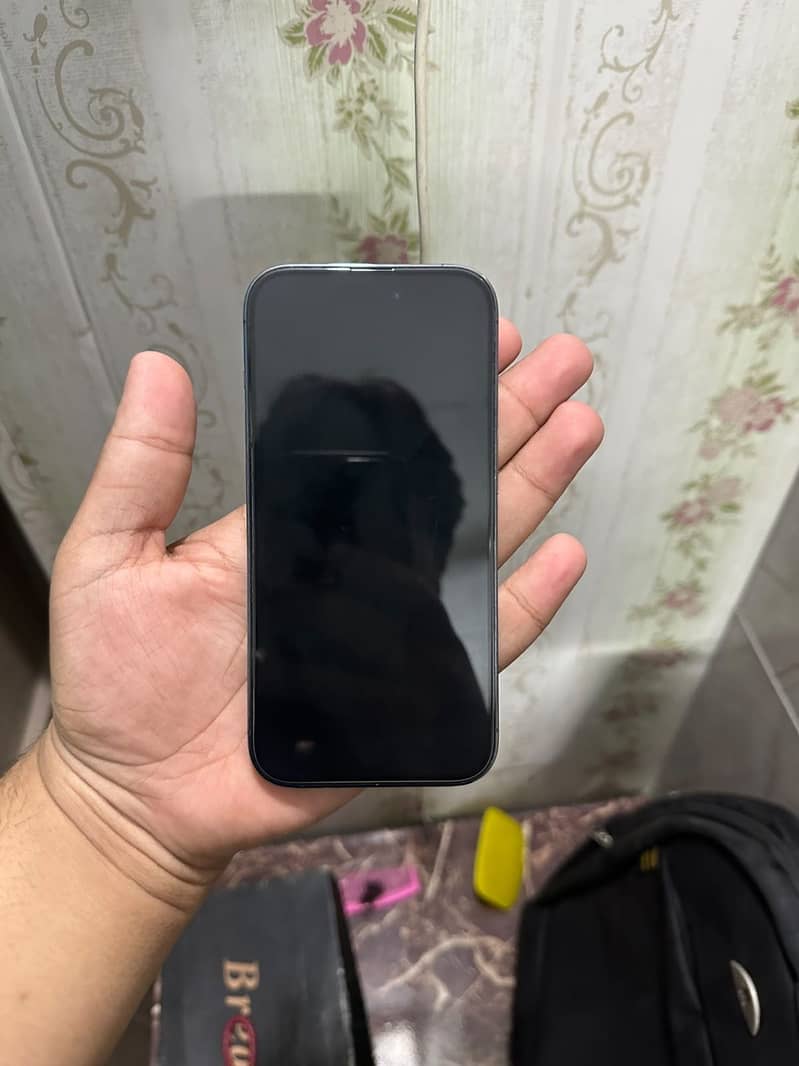 Apple iPhone 14 Pro 1