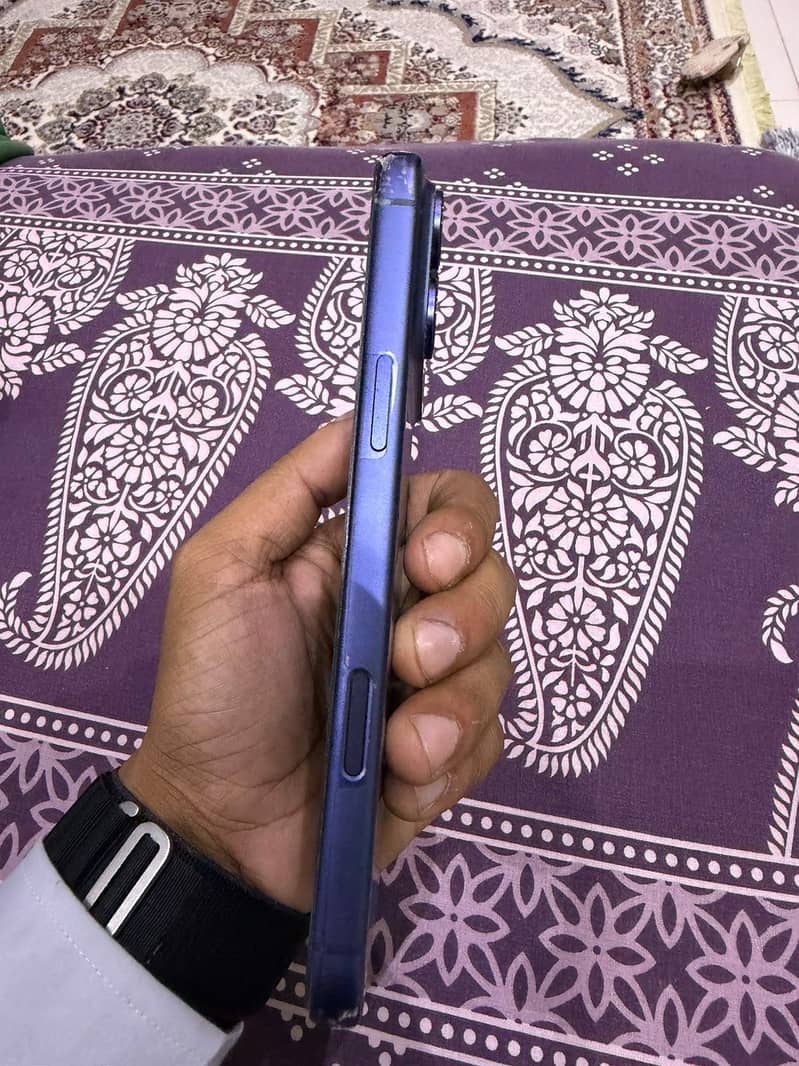 Apple iPhone 17 Pro Max 5