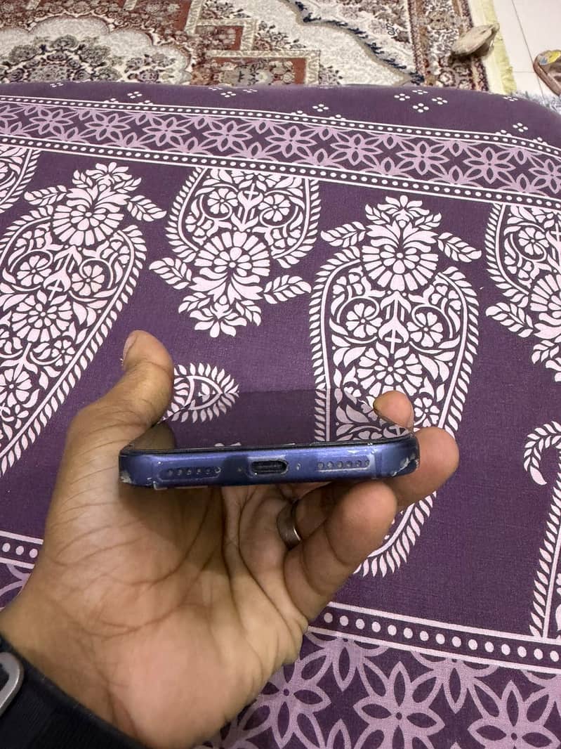 Apple iPhone 17 Pro Max 6