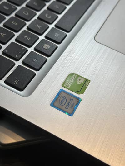 Asus 15 core i5 6th gen 2gb nvidia 920 mx graphics cqrd