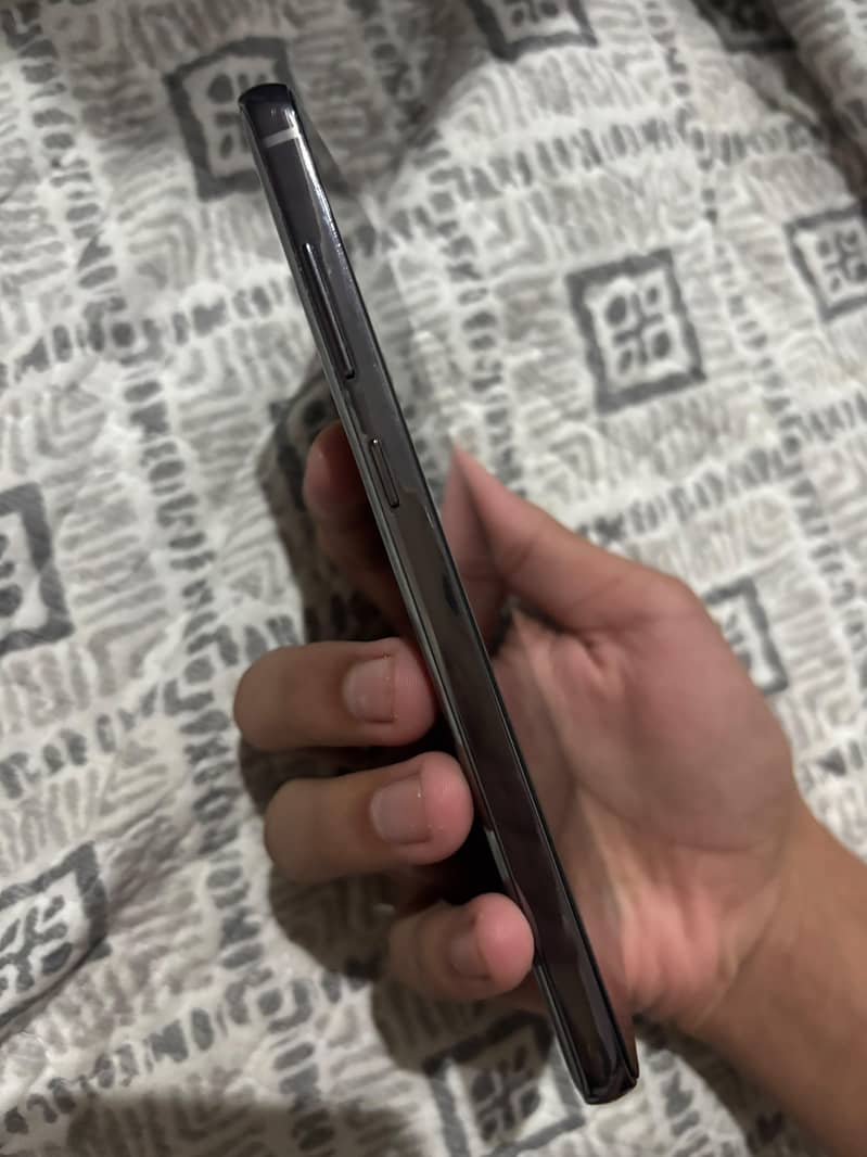 Samsung Mobile S10 Plus 1