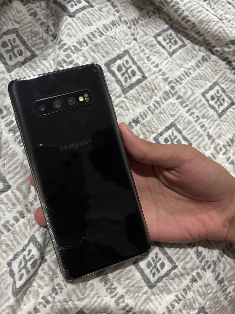 Samsung Mobile S10 Plus 3