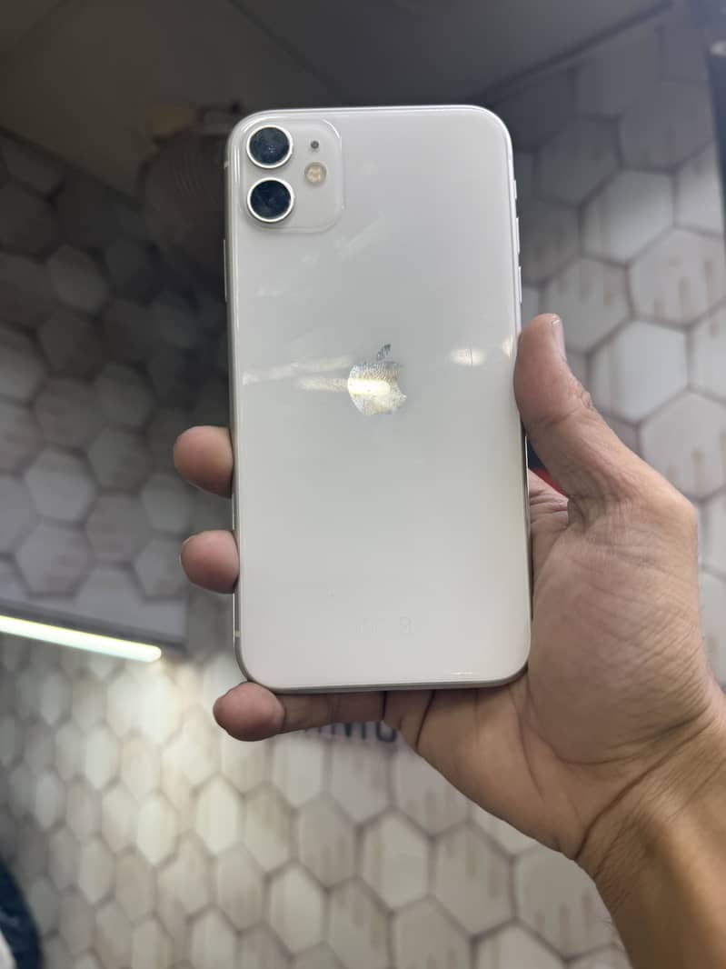 iPhone 11 0