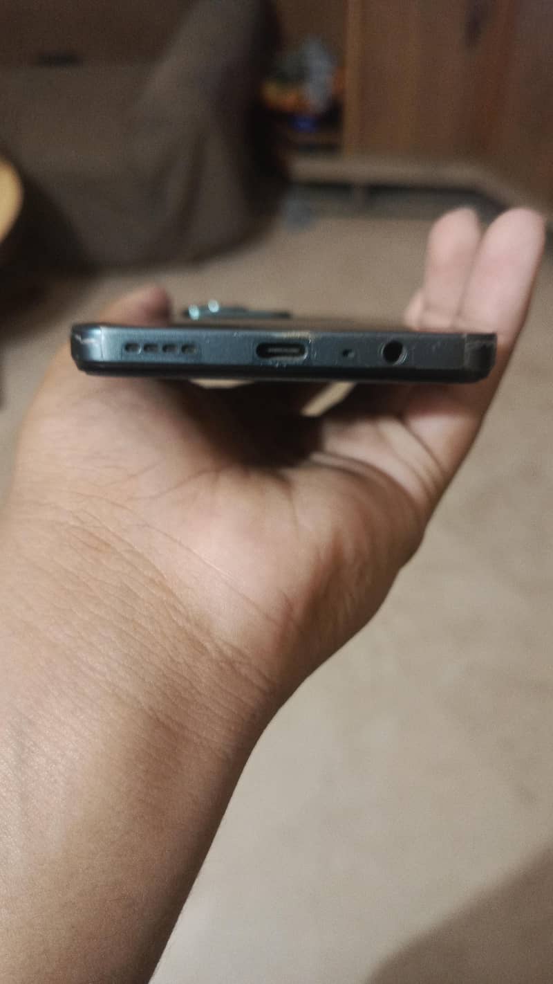 Realme C71 3