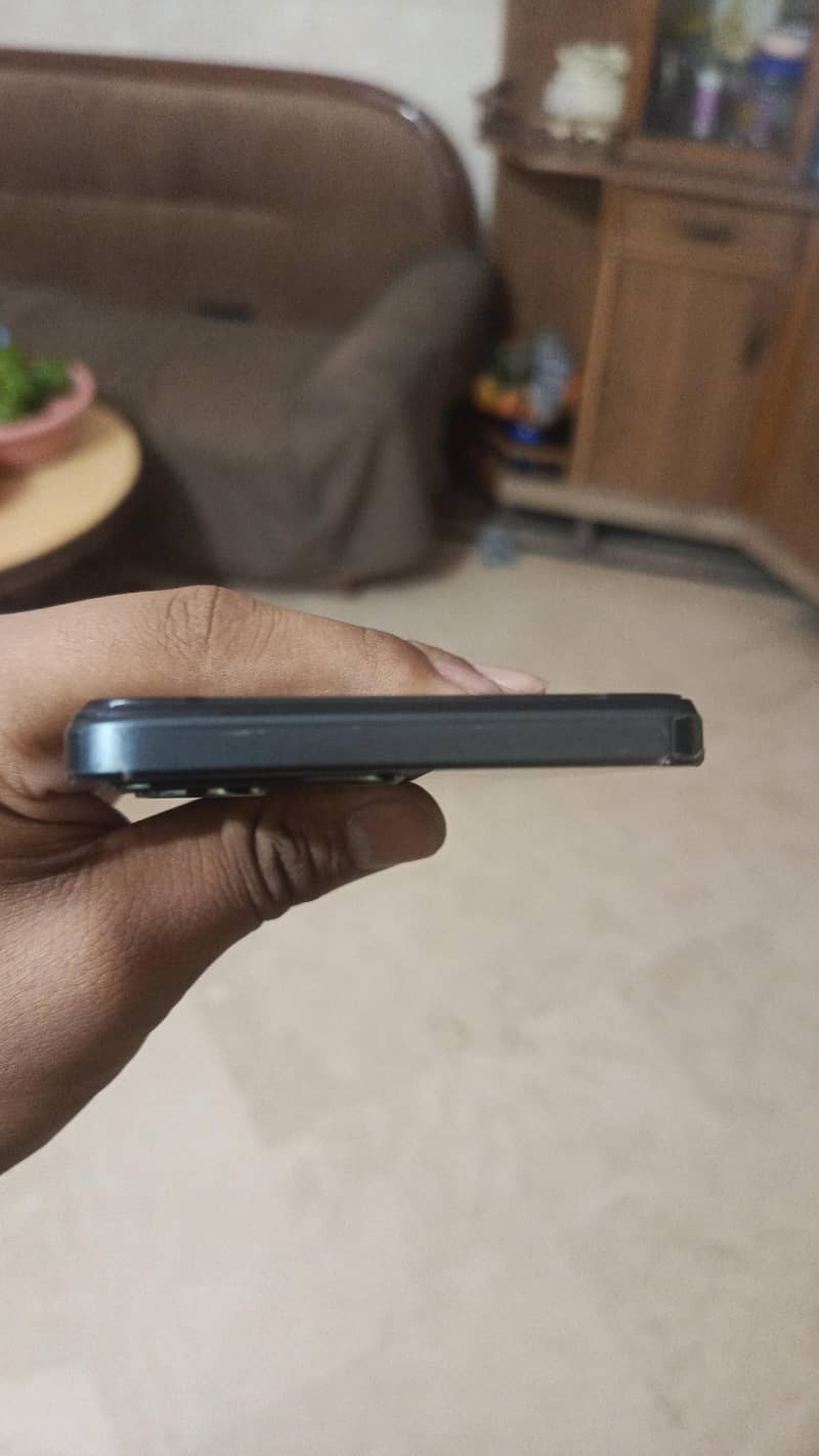 Realme C71 4