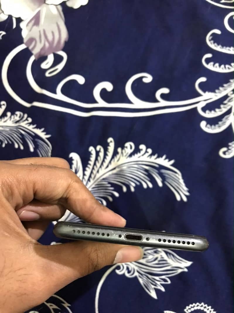 iPhone 8 Plus 64gb 6