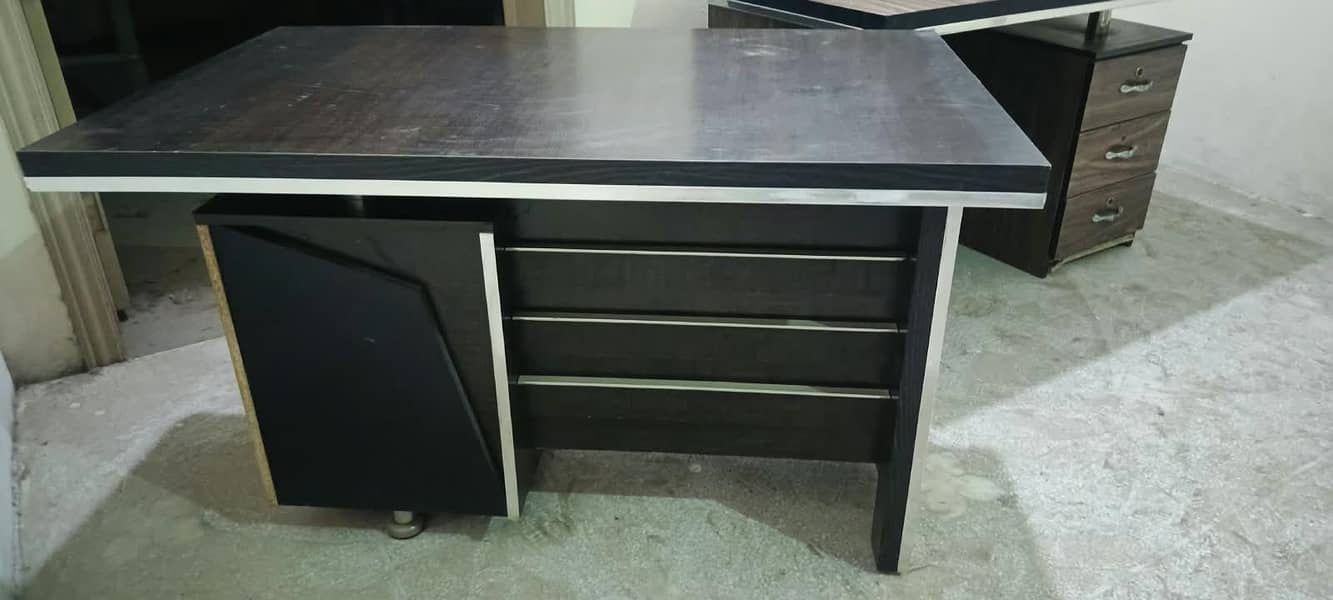 Office tables 3