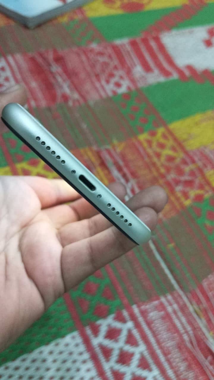 iphone 11 4