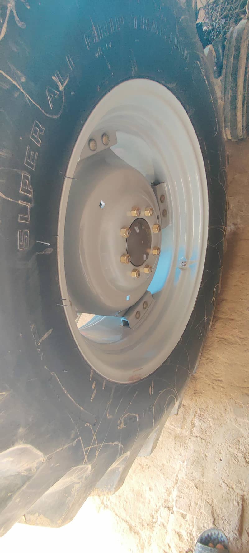 MF 385 2×4 3