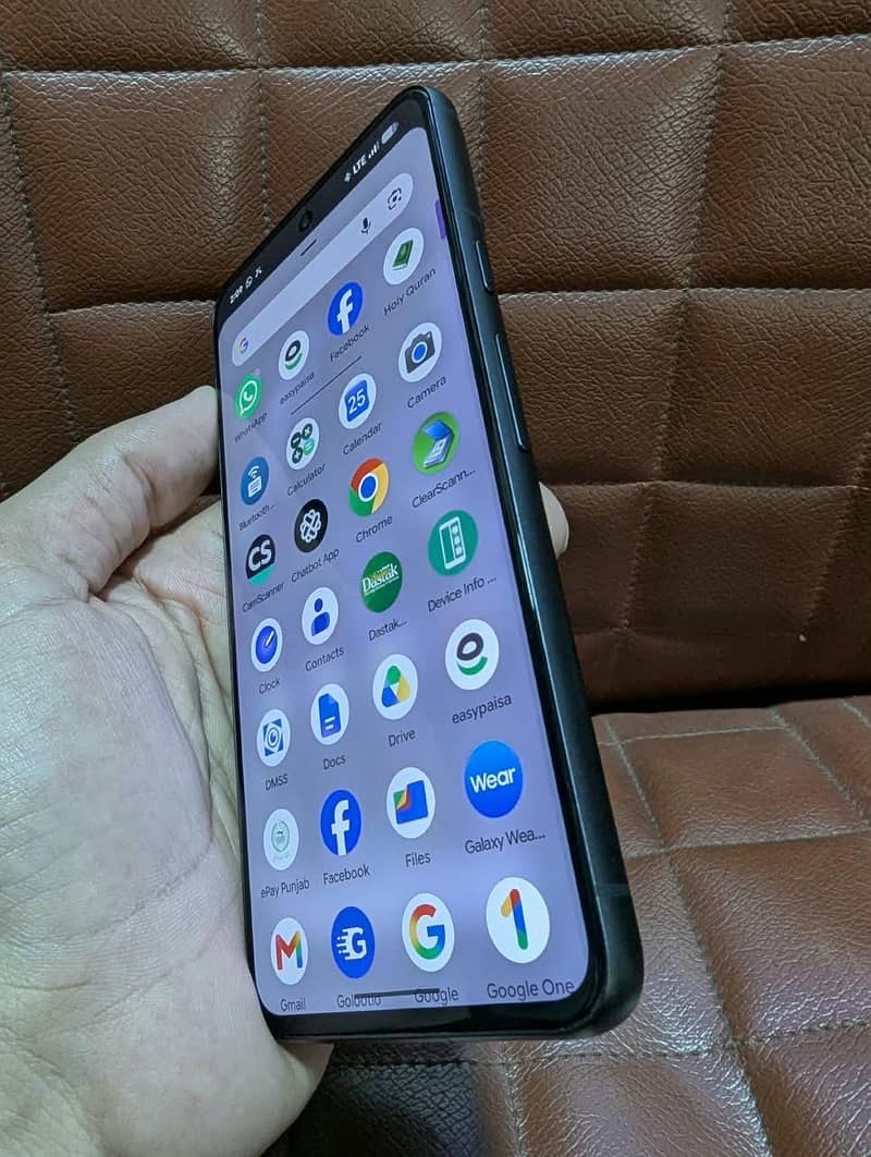 Google Pixel 8 7