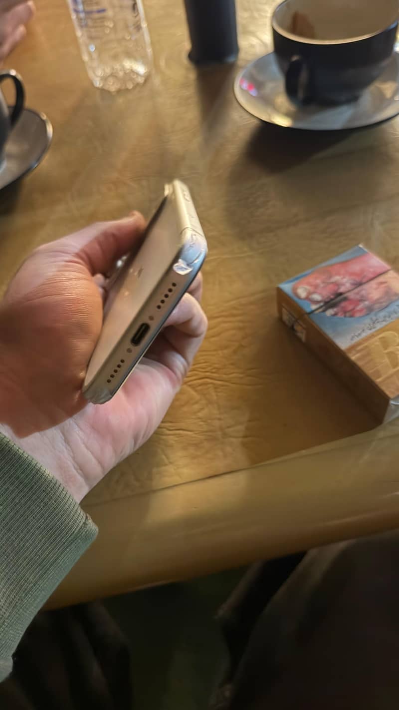 Apple iPhone 17 Pro 2