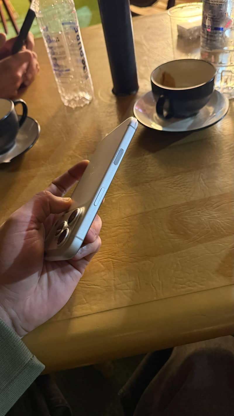 Apple iPhone 17 Pro 3