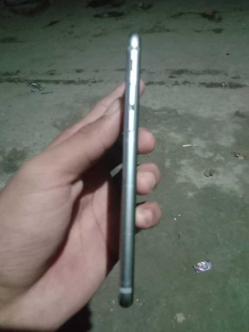 Apple iPhone 6S 3