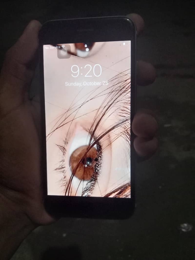 Apple iPhone 6S 4