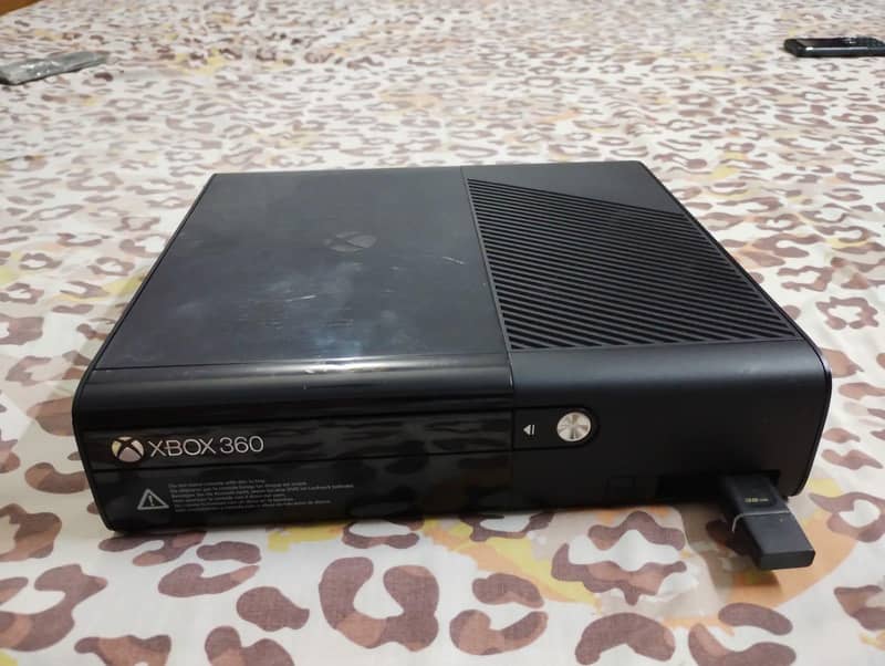 Xbox 360e 0