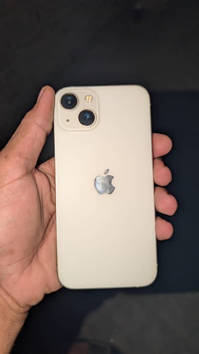Apple iPhone 13