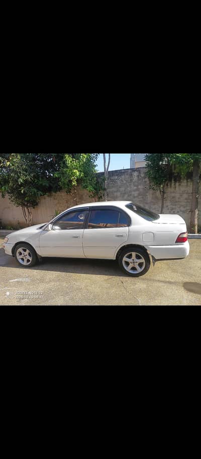 Toyota Corolla 2000
