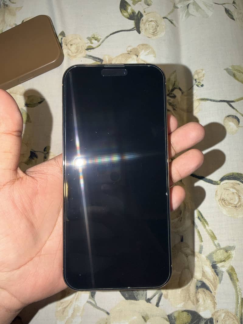 Apple iPhone 16 Pro Max 6