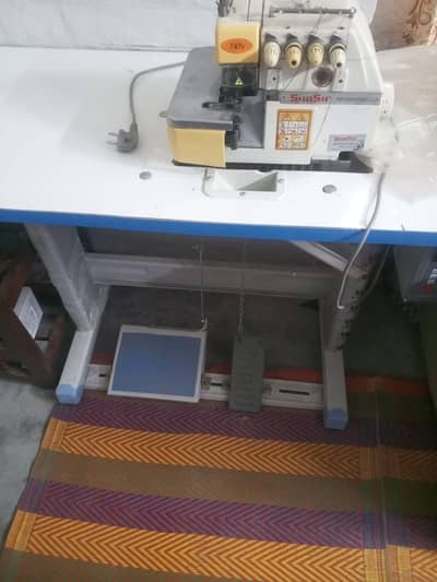 overlock and pico machine good condition