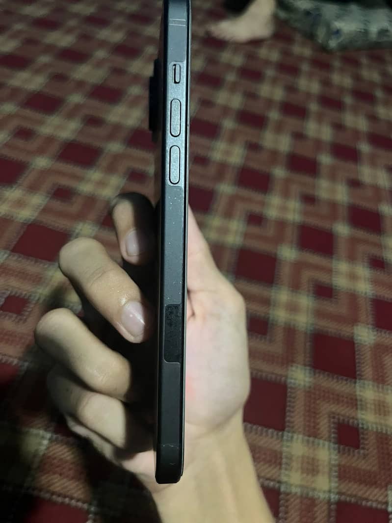 Apple iPhone 15 plus 2