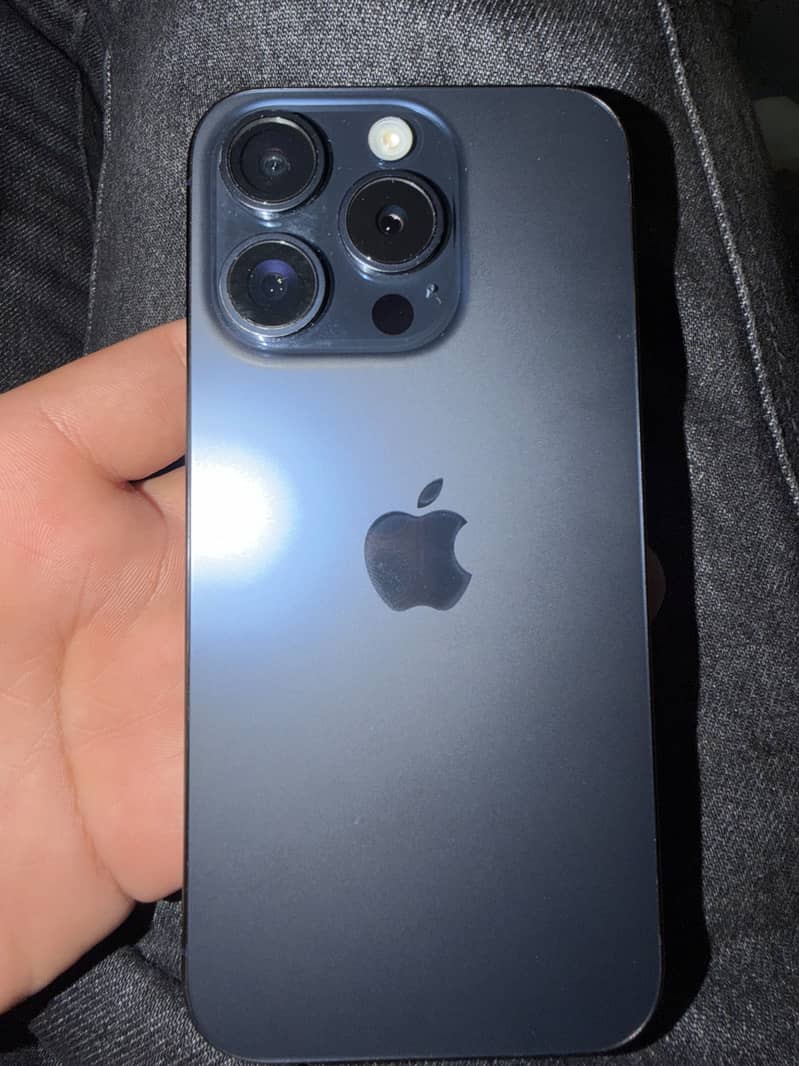 Apple iPhone 15 Pro 1