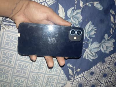 Apple iPhone 12