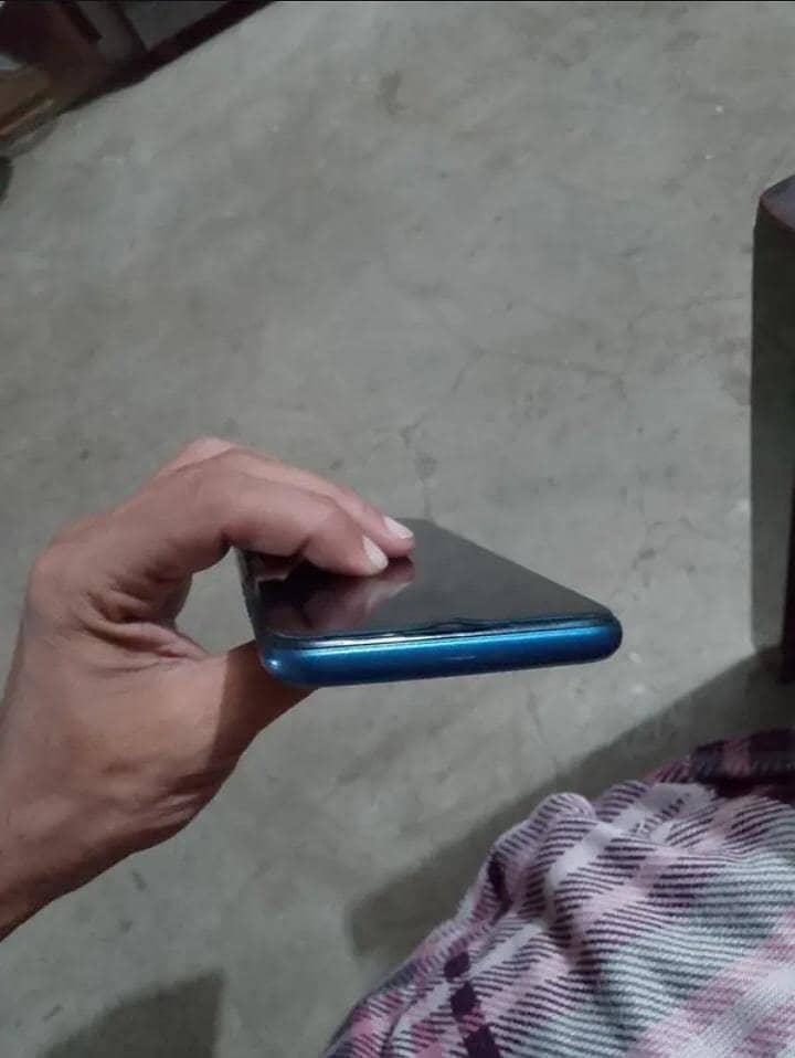 Realme C12 3