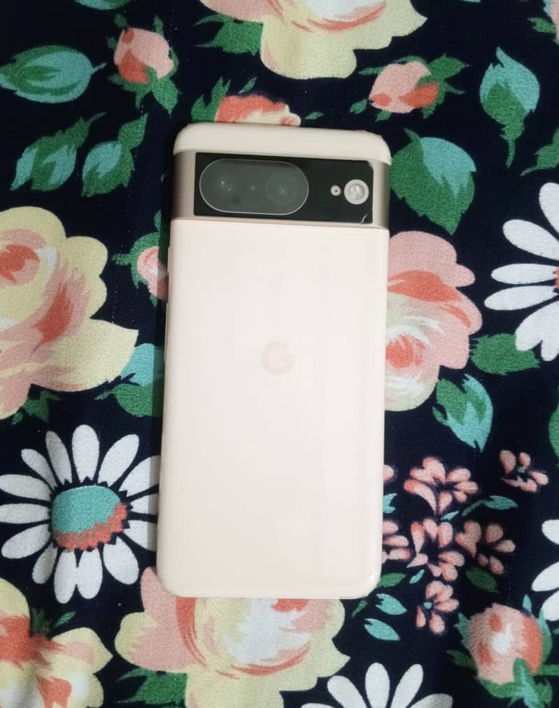 Google Pixel 8 5