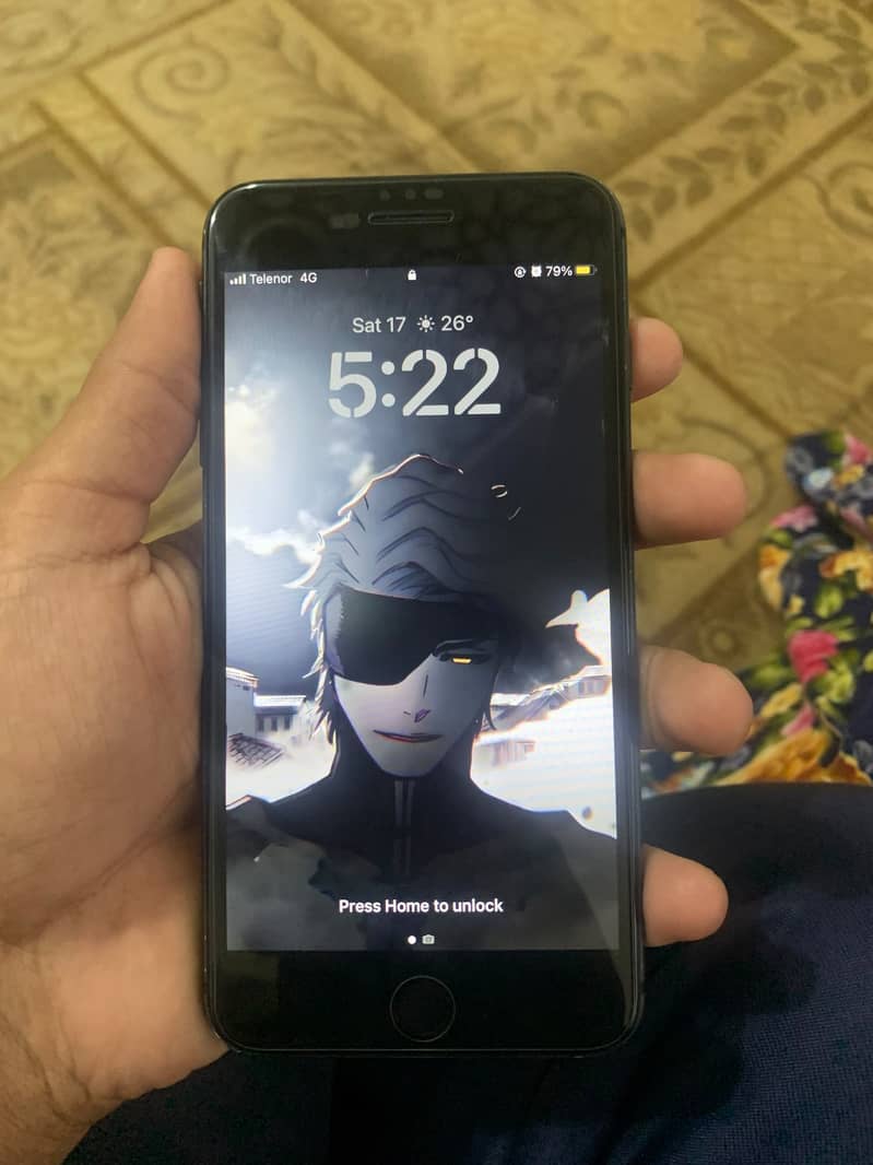 Apple iPhone 8 Plus 1