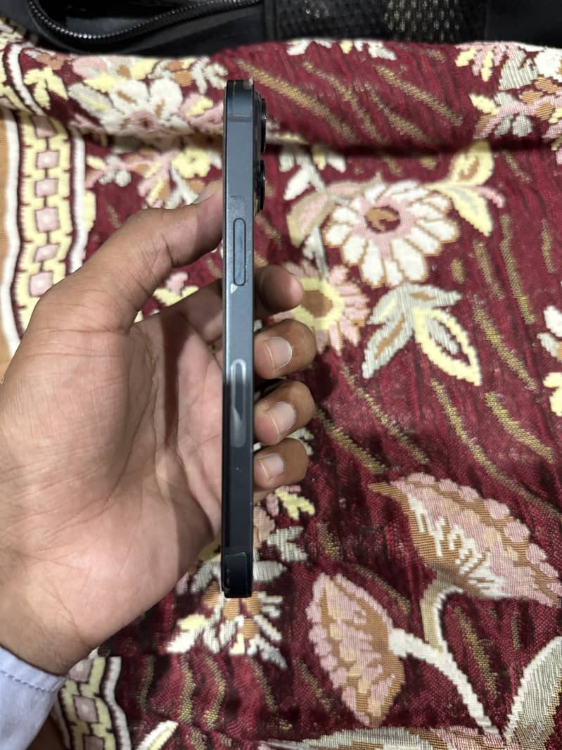 Apple iPhone 14 2