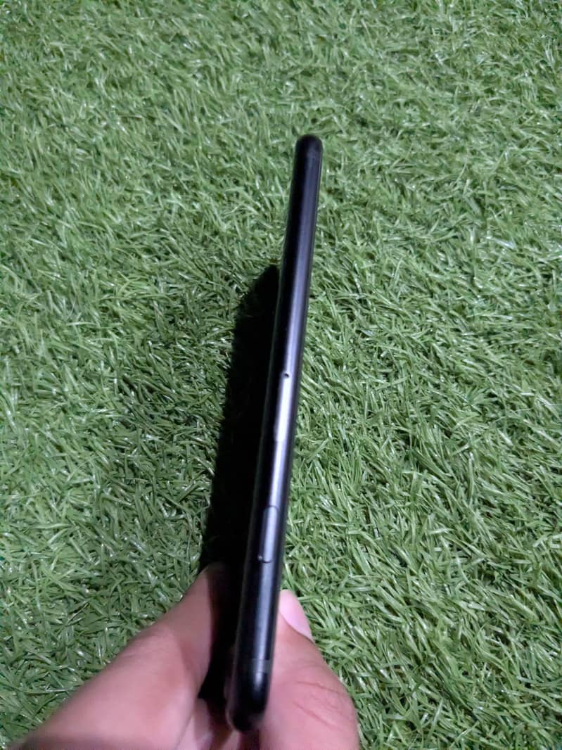 Apple iPhone SE 6