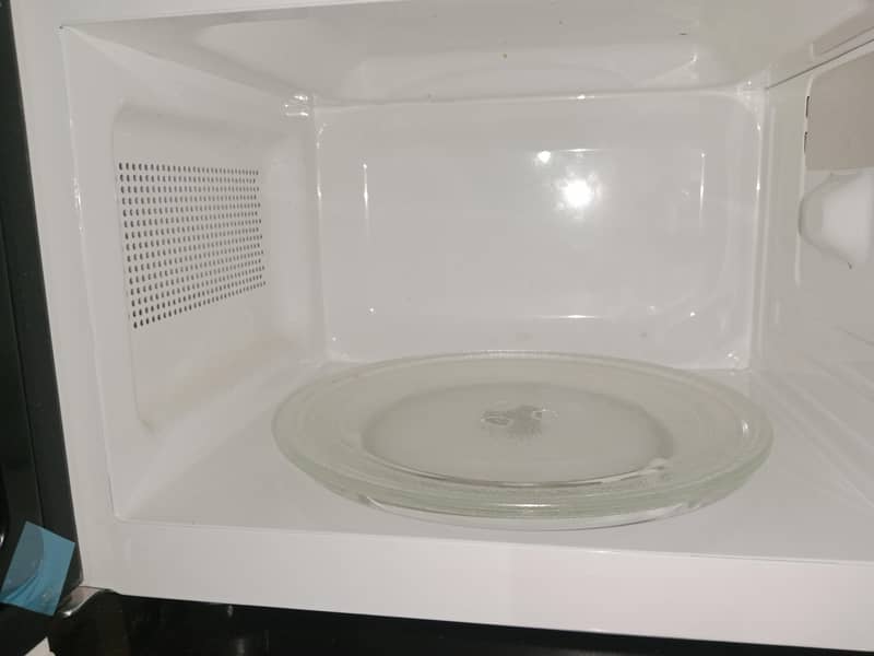 microwave oven 1