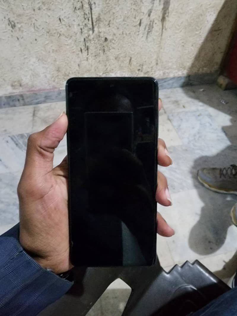 Samsung Mobile A71 1