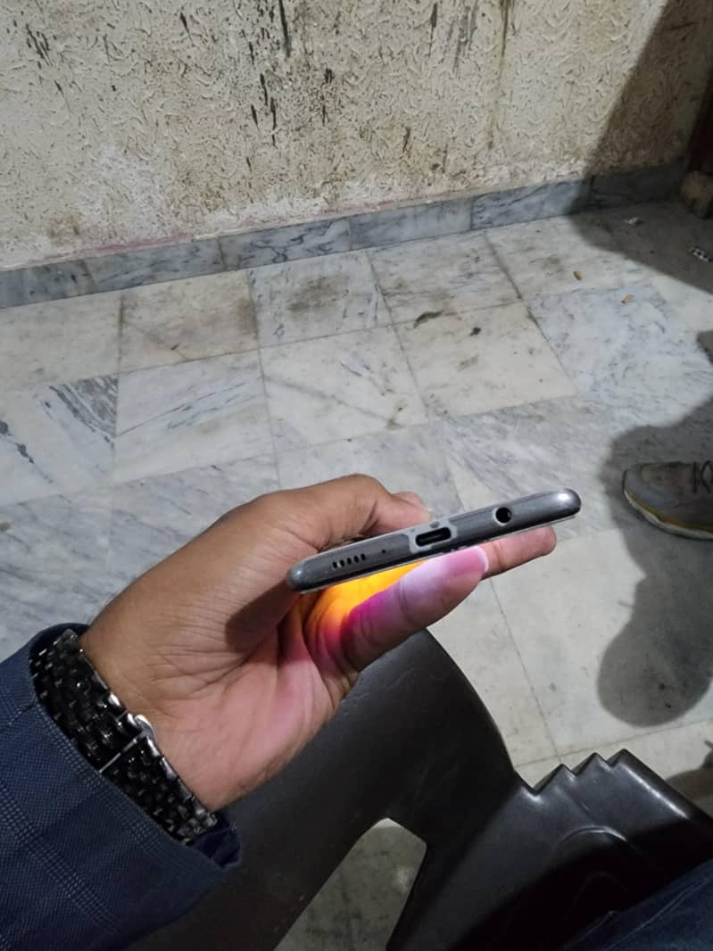 Samsung Mobile A71 4