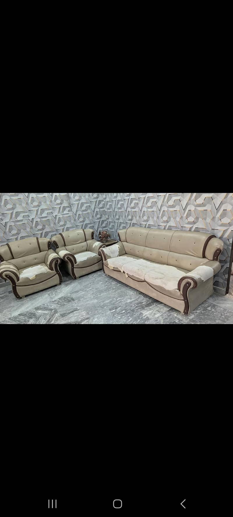 sofa for sell 0