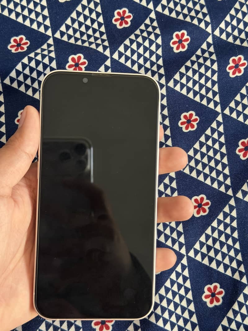 Apple iPhone 14 2