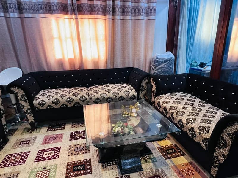 Sofas for sale in use 9