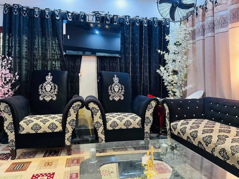 Sofas for sale in use 11