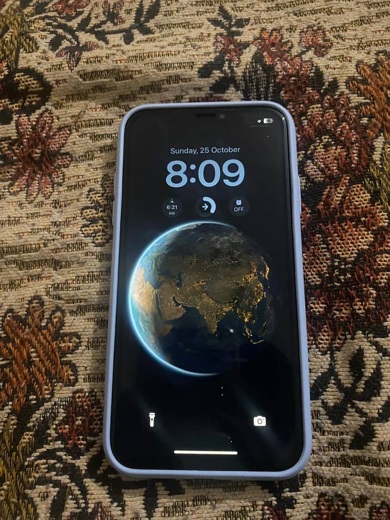 Apple iPhone XR 1
