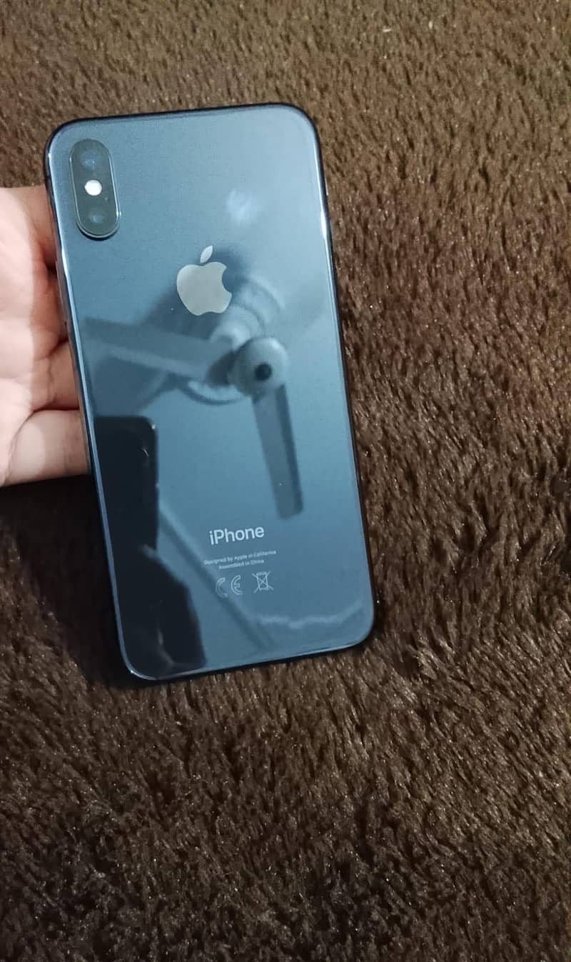 Apple iPhone X ( With Orignal Box ) 1