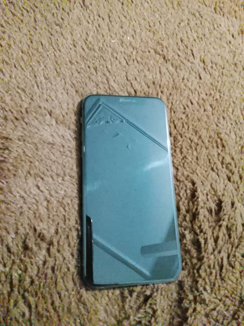 Apple iPhone X ( With Orignal Box ) 5