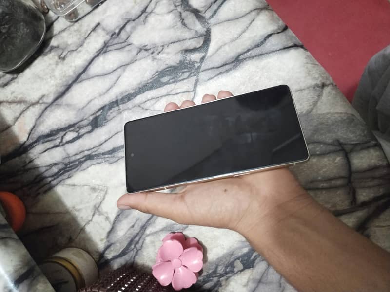 Google Pixel 7 cycle count 5 3