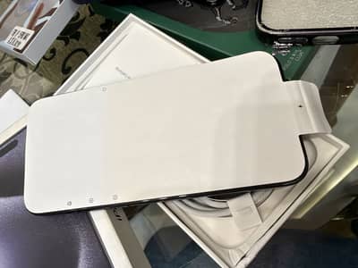 Apple iPhone 15 Pro Max 512gb JV 10/10 spot less scratch less phone