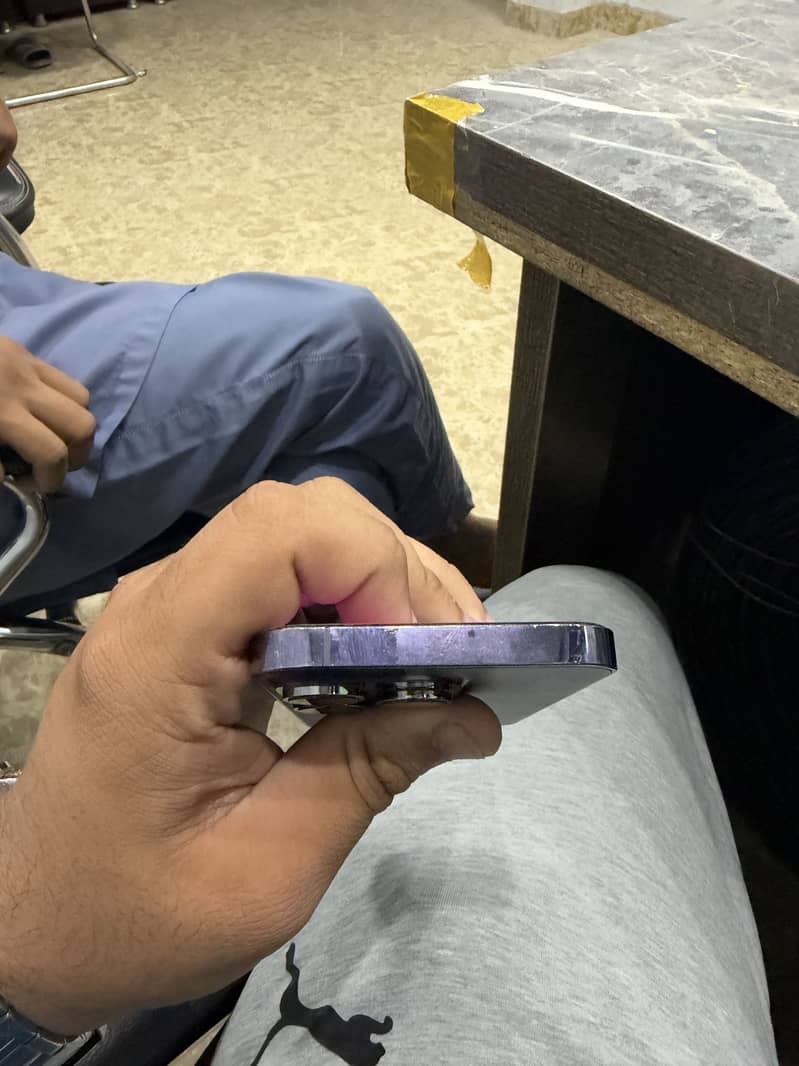 Apple iPhone 14 Pro 1