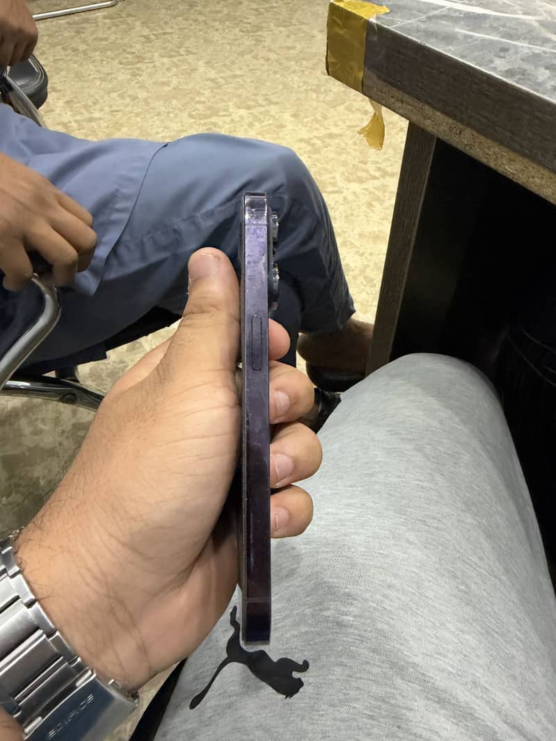Apple iPhone 14 Pro 3
