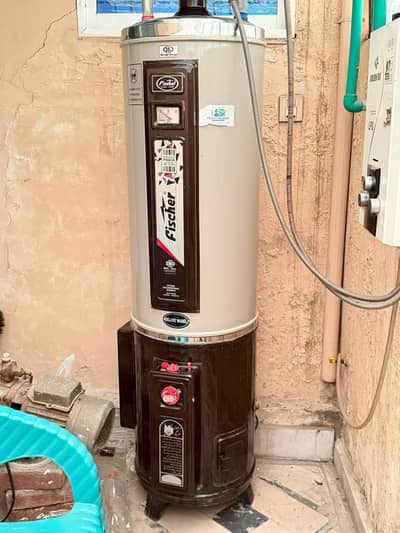 Fischer Deluxe Series Electric + Gas Geyser only 2 months used