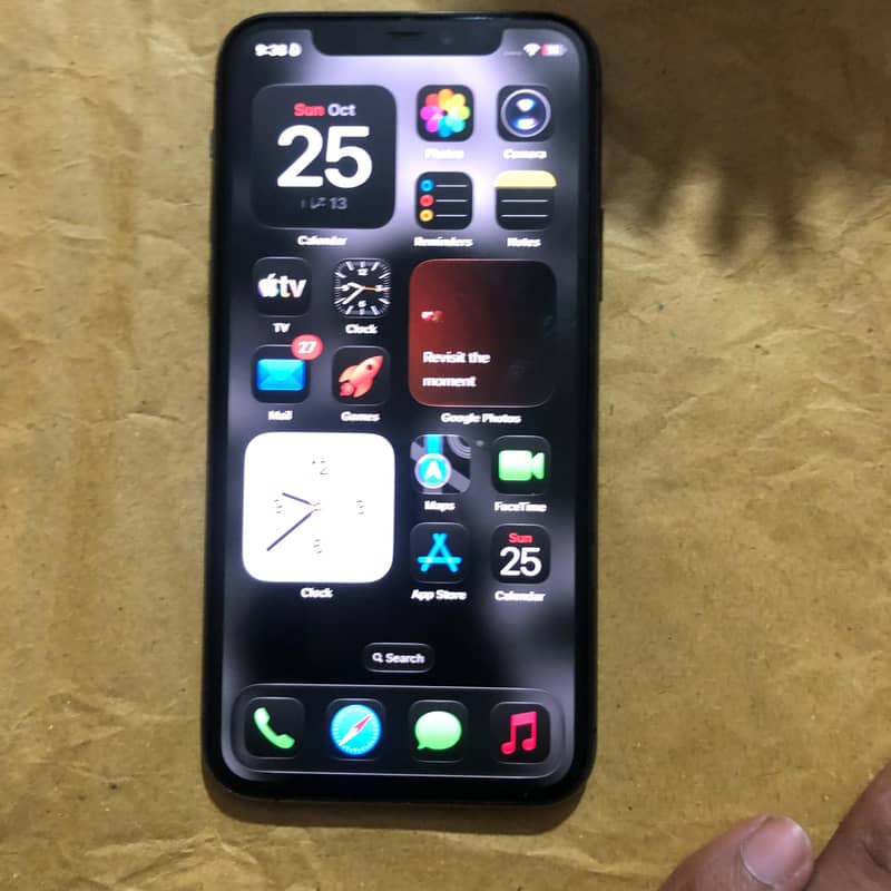 Apple iPhone 11 Pro 1