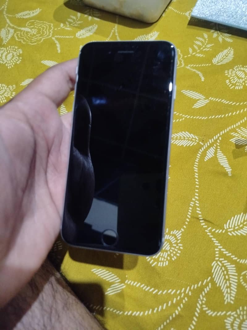 Apple iPhone 6S 3