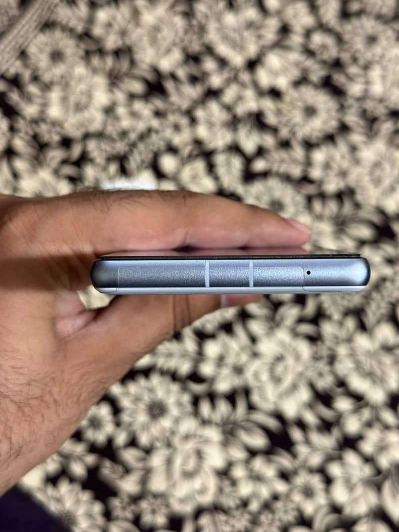 Google Pixel 7a 2